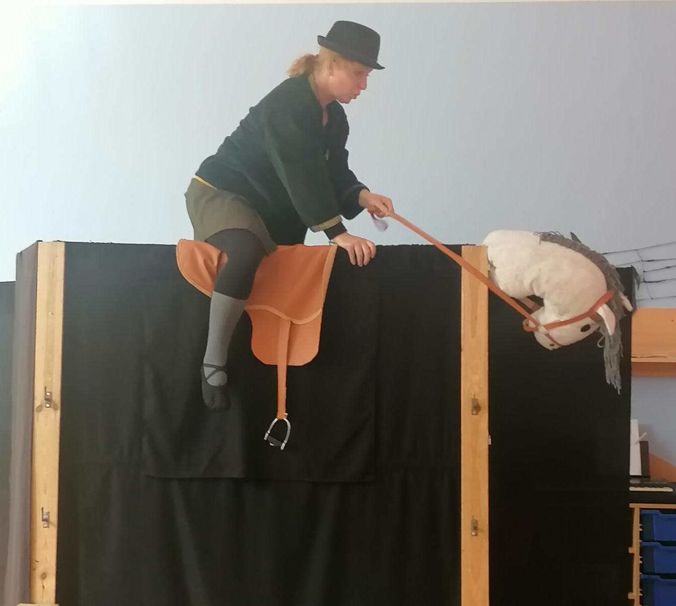 divadélko: "Jak Honza ke štěstí přišel" :-) - 12