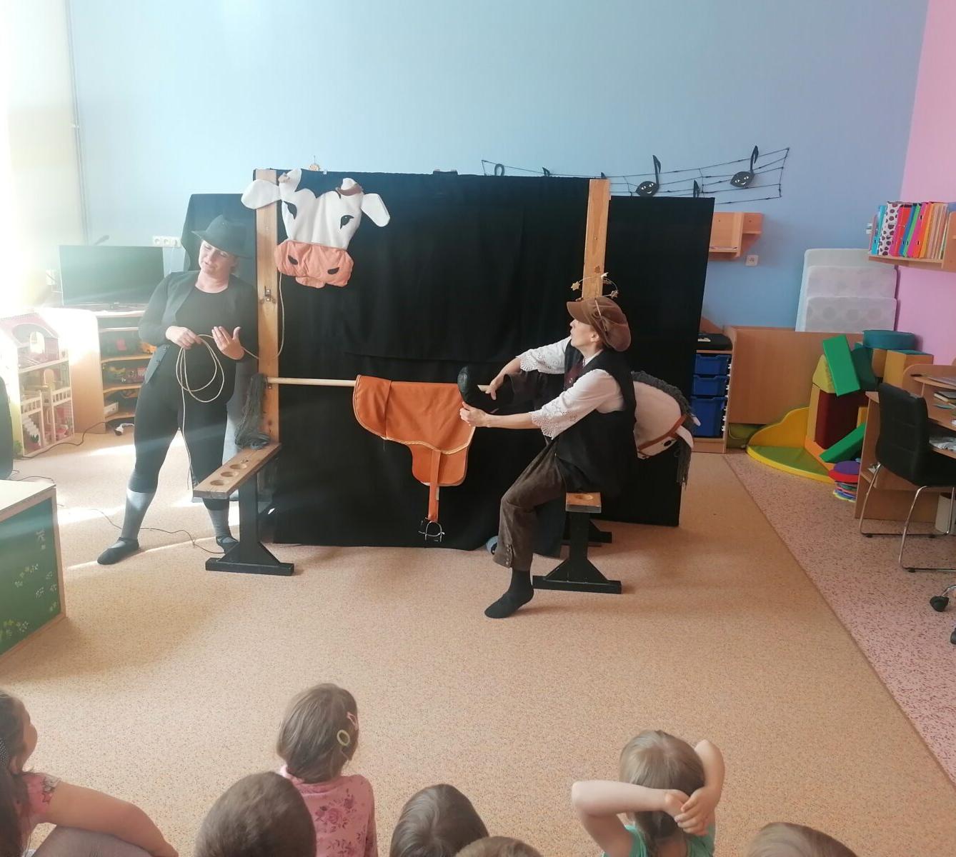 divadélko: "Jak Honza ke štěstí přišel" :-) - 14