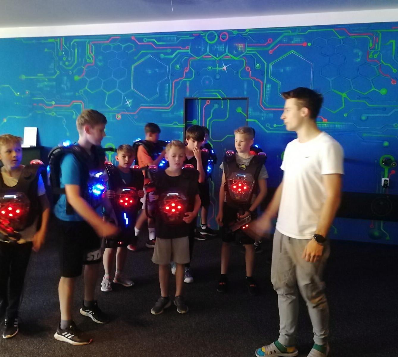 Pozvánka na výlet - 6. A - 23