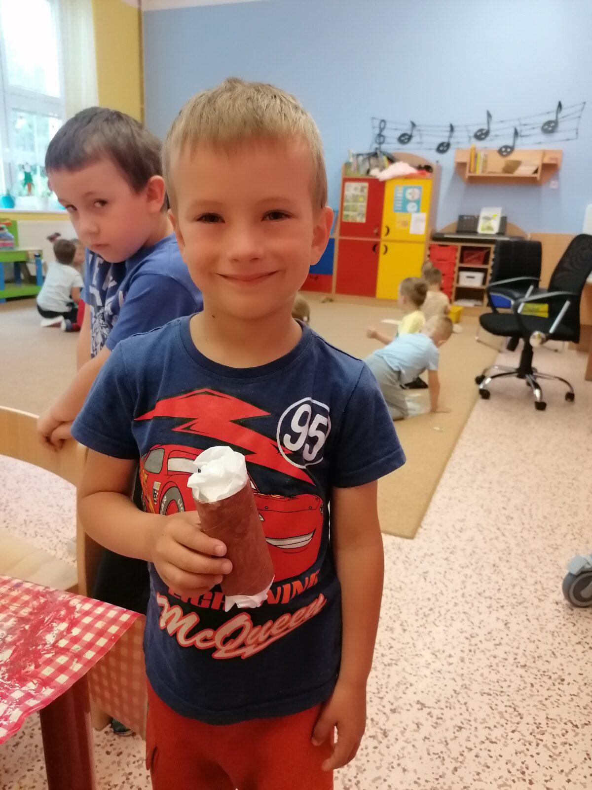 Tvořeníčko, tvoření: "Čím budu až vyrostu?" - cukráři :-) - 56