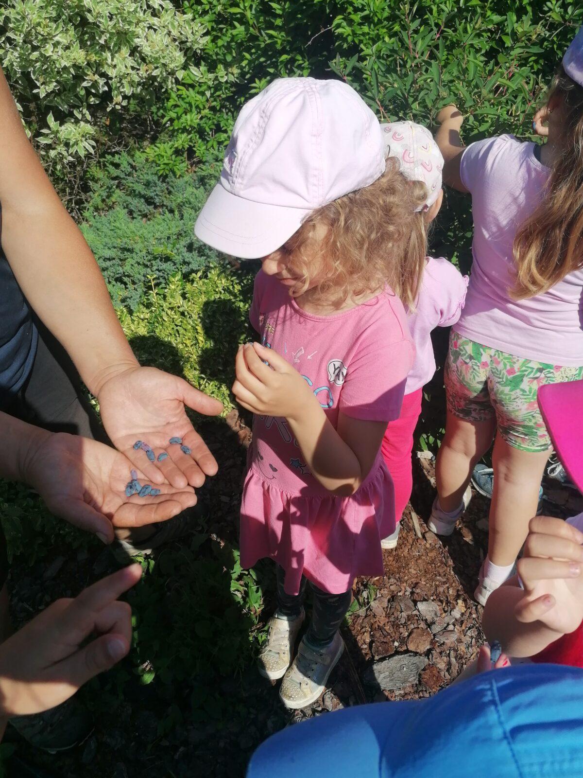 Tvořeníčko, tvoření: "Čím budu až vyrostu?"; zahradníci :-) - 25