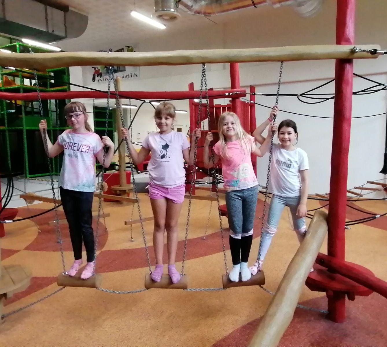 Třeťáci - školní výlet do SkiPi parku - 24