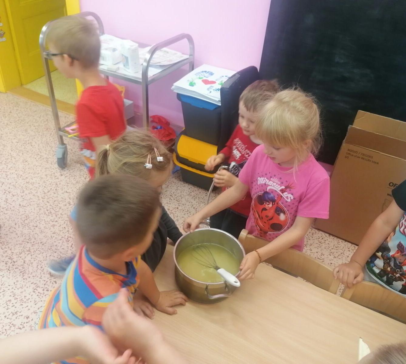 Tvořeníčko, tvoření: "Čím budu až vyrostu?" - vyrábíme bezovou šťávu :-) - 55