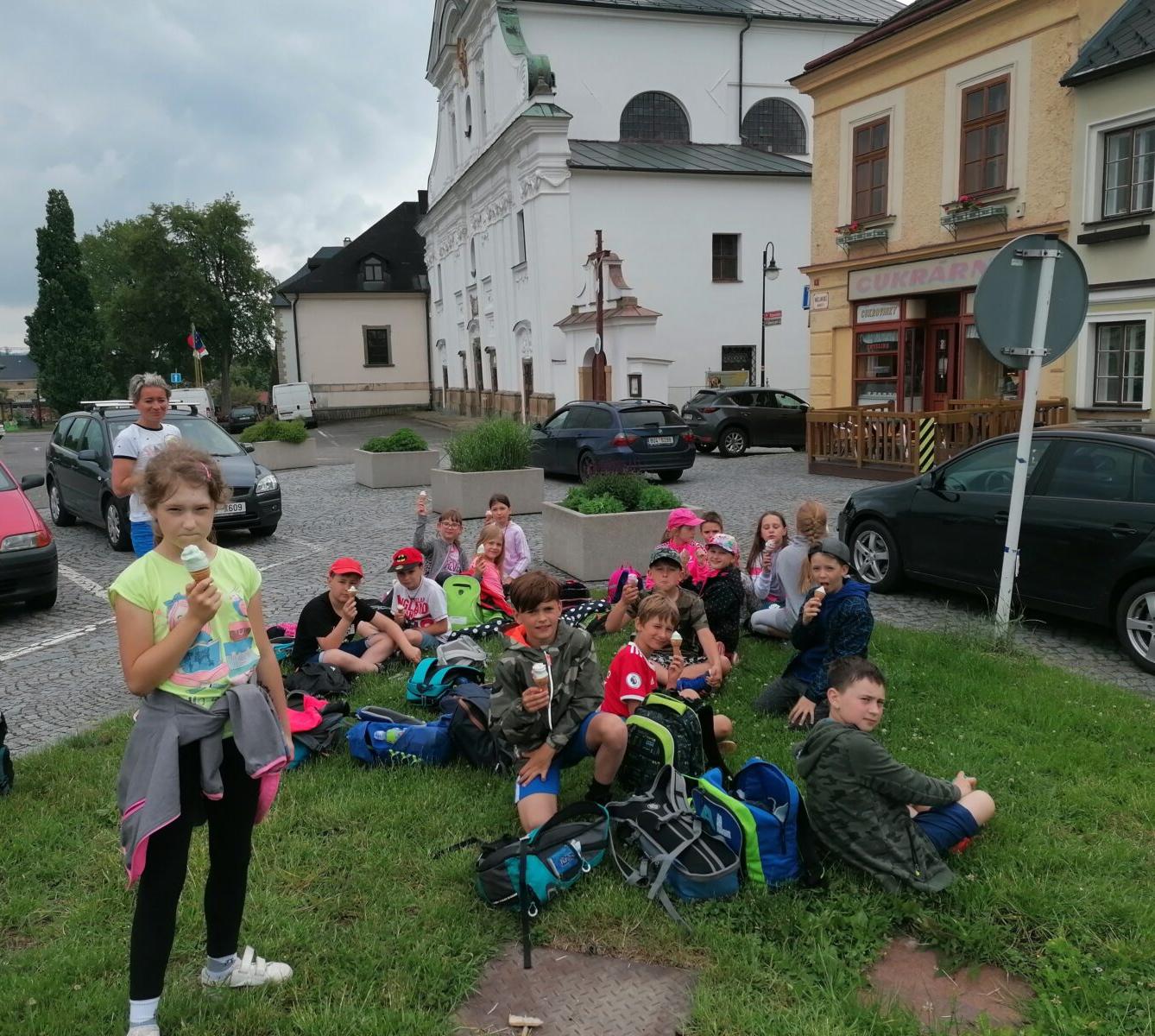 Třeťáci - školní výlet do SkiPi parku - 36