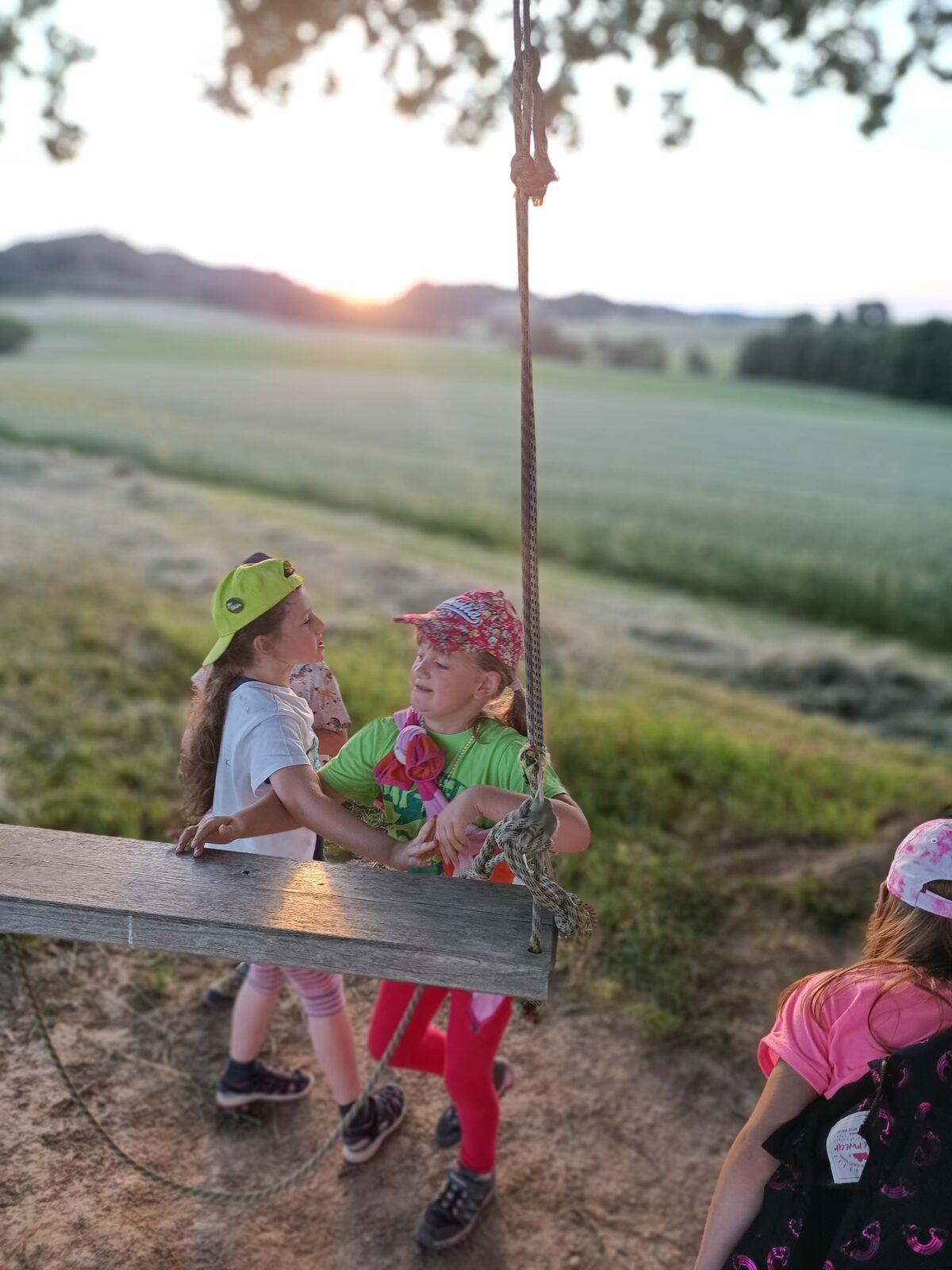 TLAPKY - spaní ve škole - 48