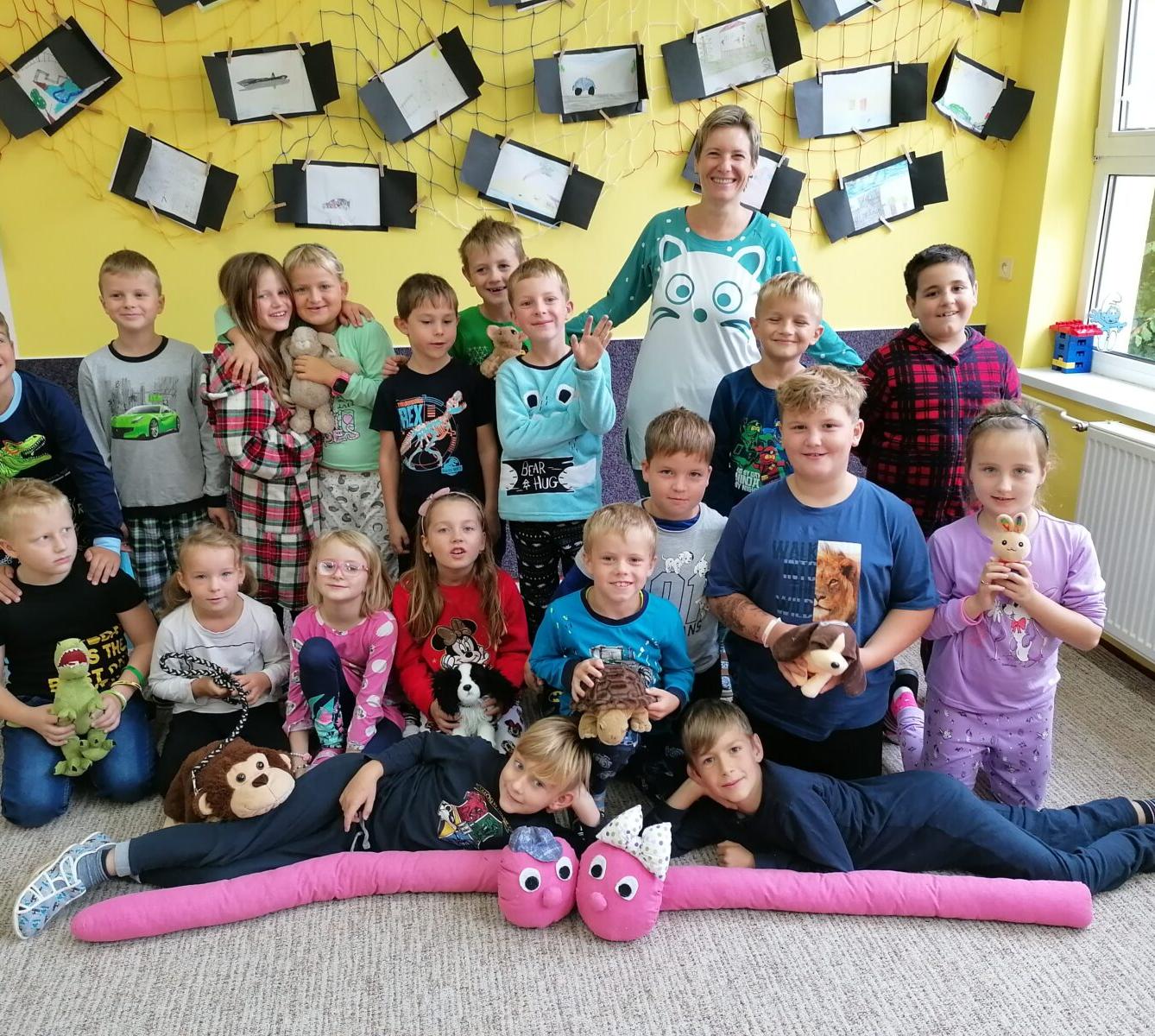 Barevný týden - pyžamový pátek - 10