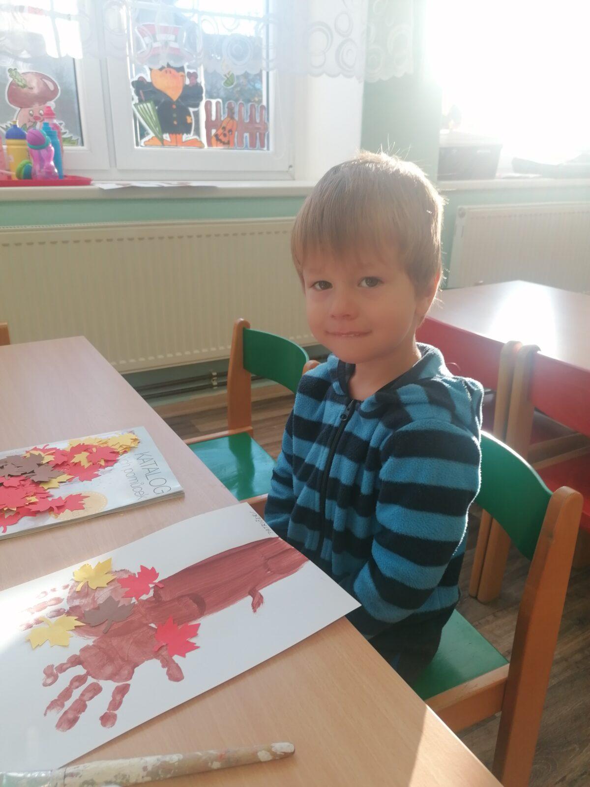 Tvořeníčko, tvoření: "Listí žloutne, poletuje" - Broučci - 40