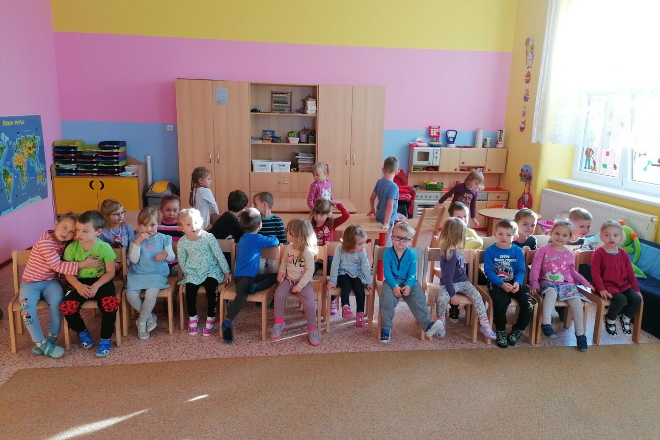 Hrajeme pohádku "O veliké řepě" :-)