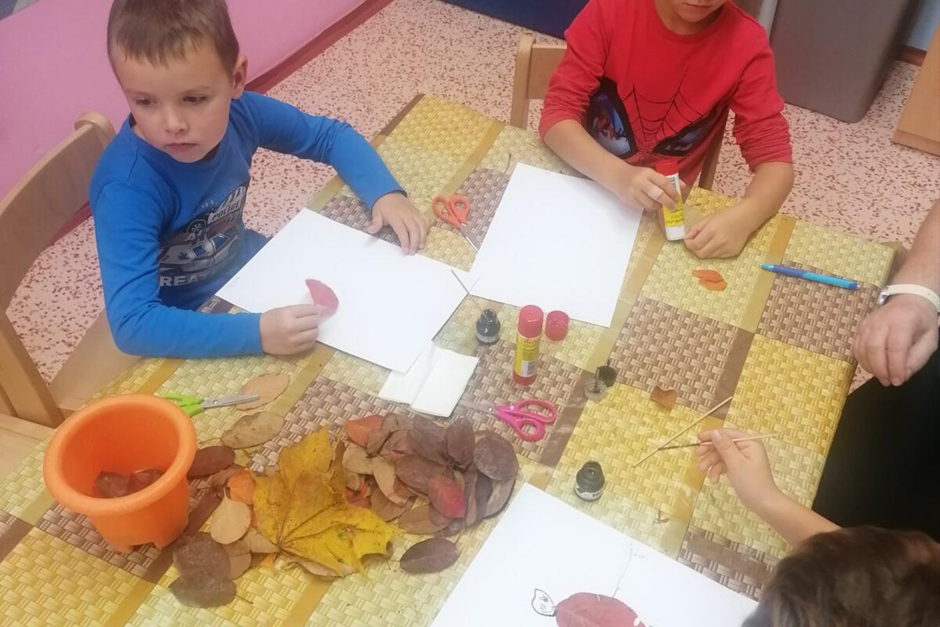 Tvořeníčko tvoření: Sovičky- "Listí žloutne, poletuje" :-)