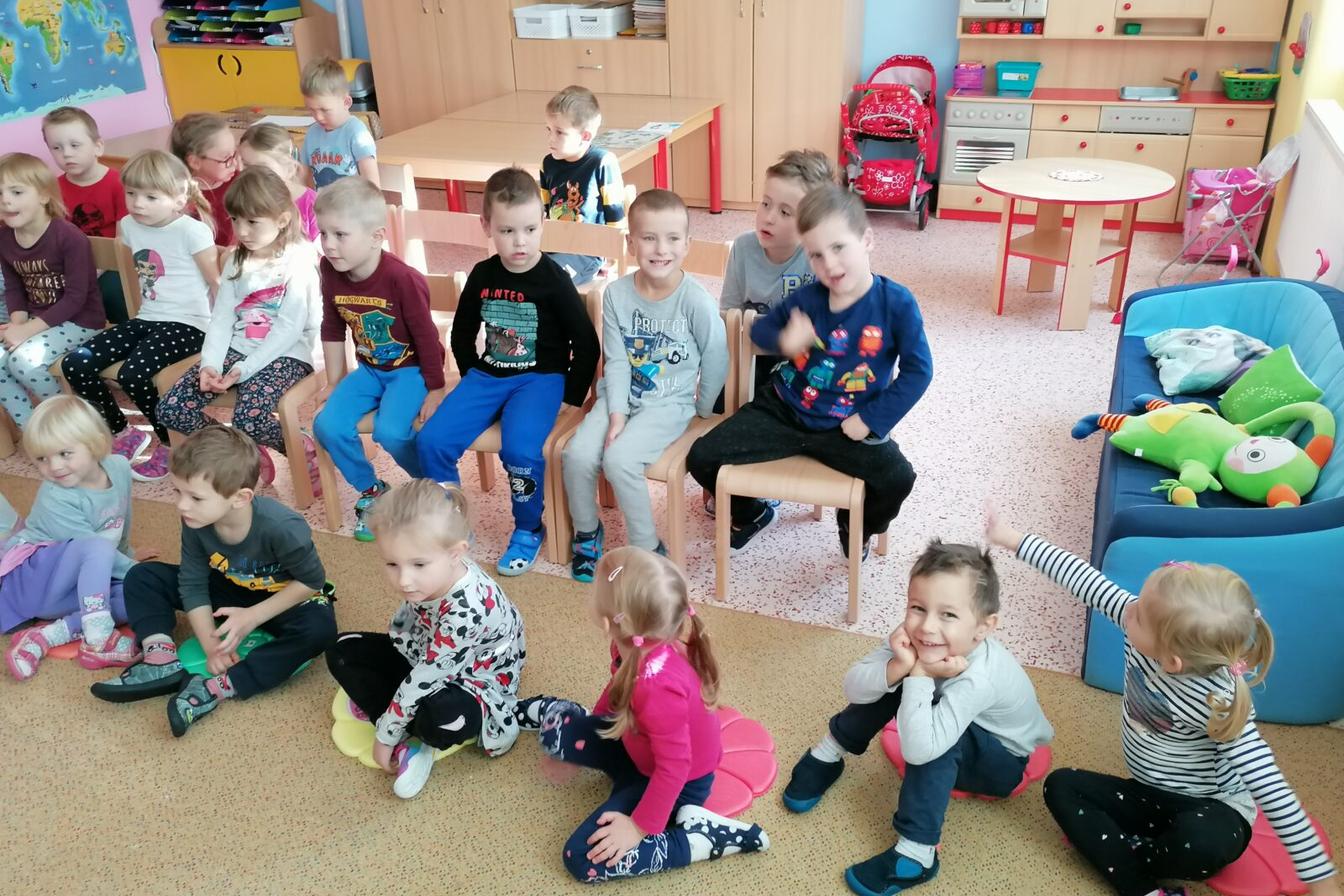 DIVADÉLKO v MŠ - "O Nanynce"