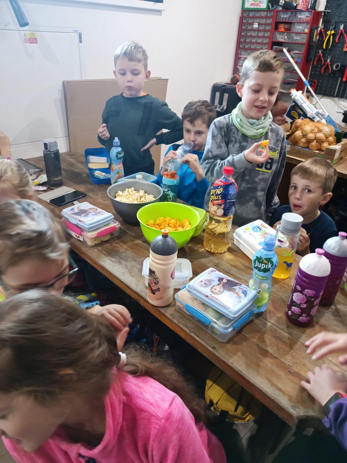 TLAPKY - říjen - 64