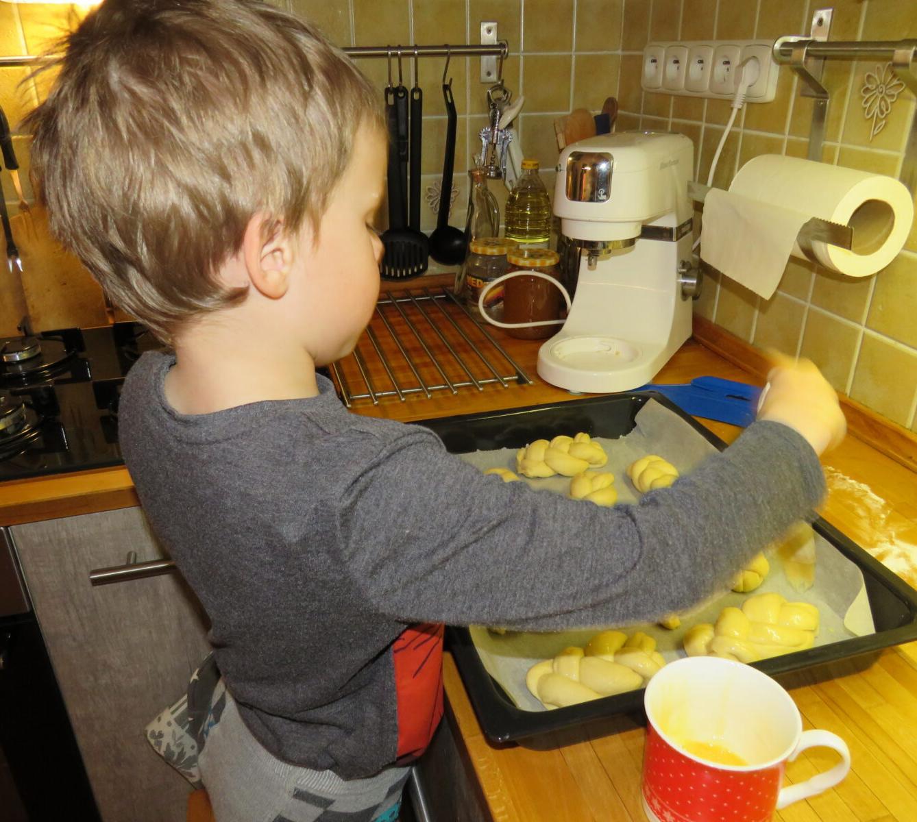 Distanční výuka v MŠ Kamarád (Ten dělá to a ten zas tohle:-)) - 73