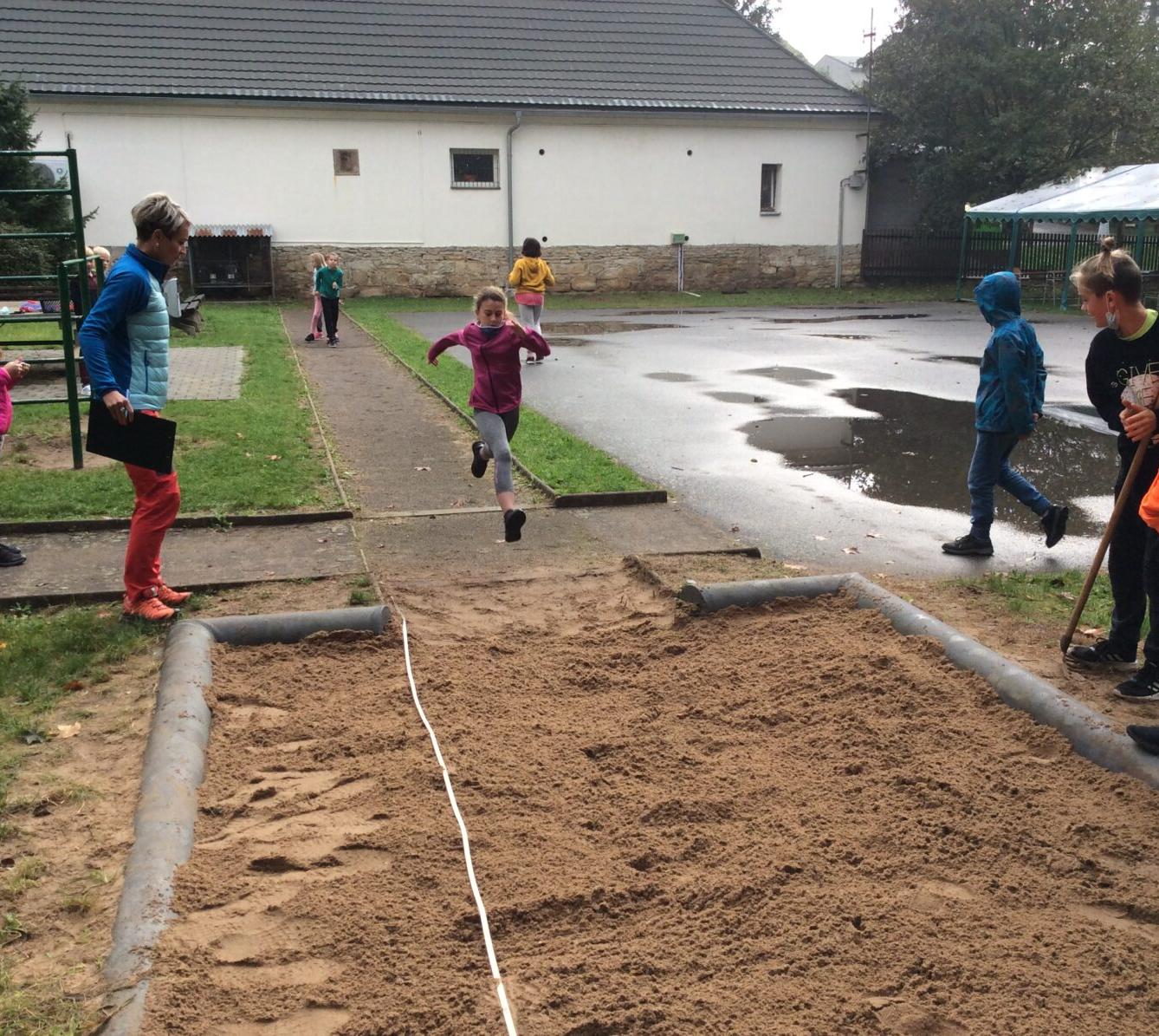 Soutěž ve skoku dalekém - Žabák - 3