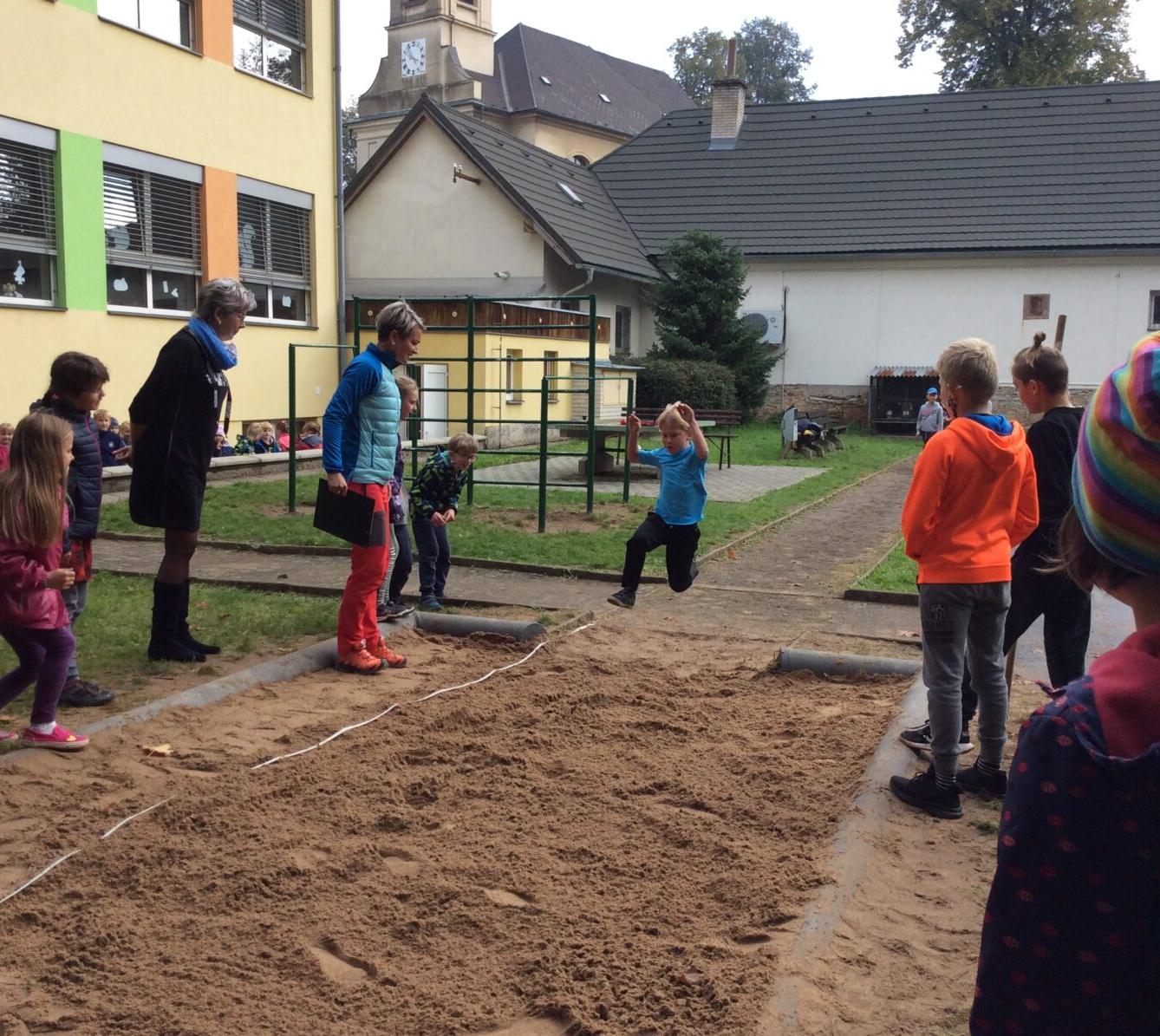 Soutěž ve skoku dalekém - Žabák - 24