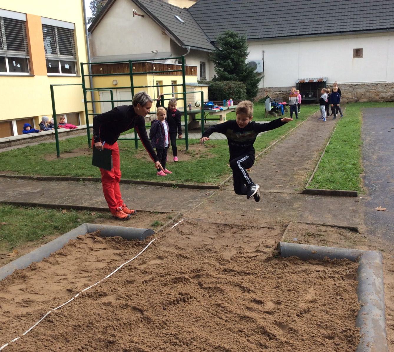 Soutěž ve skoku dalekém - Žabák - 37