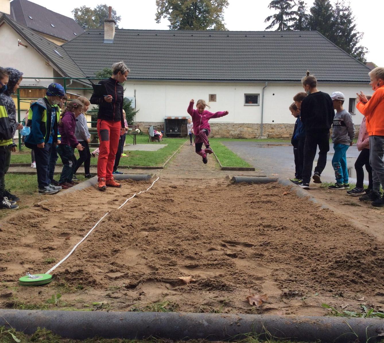 Soutěž ve skoku dalekém - Žabák - 41