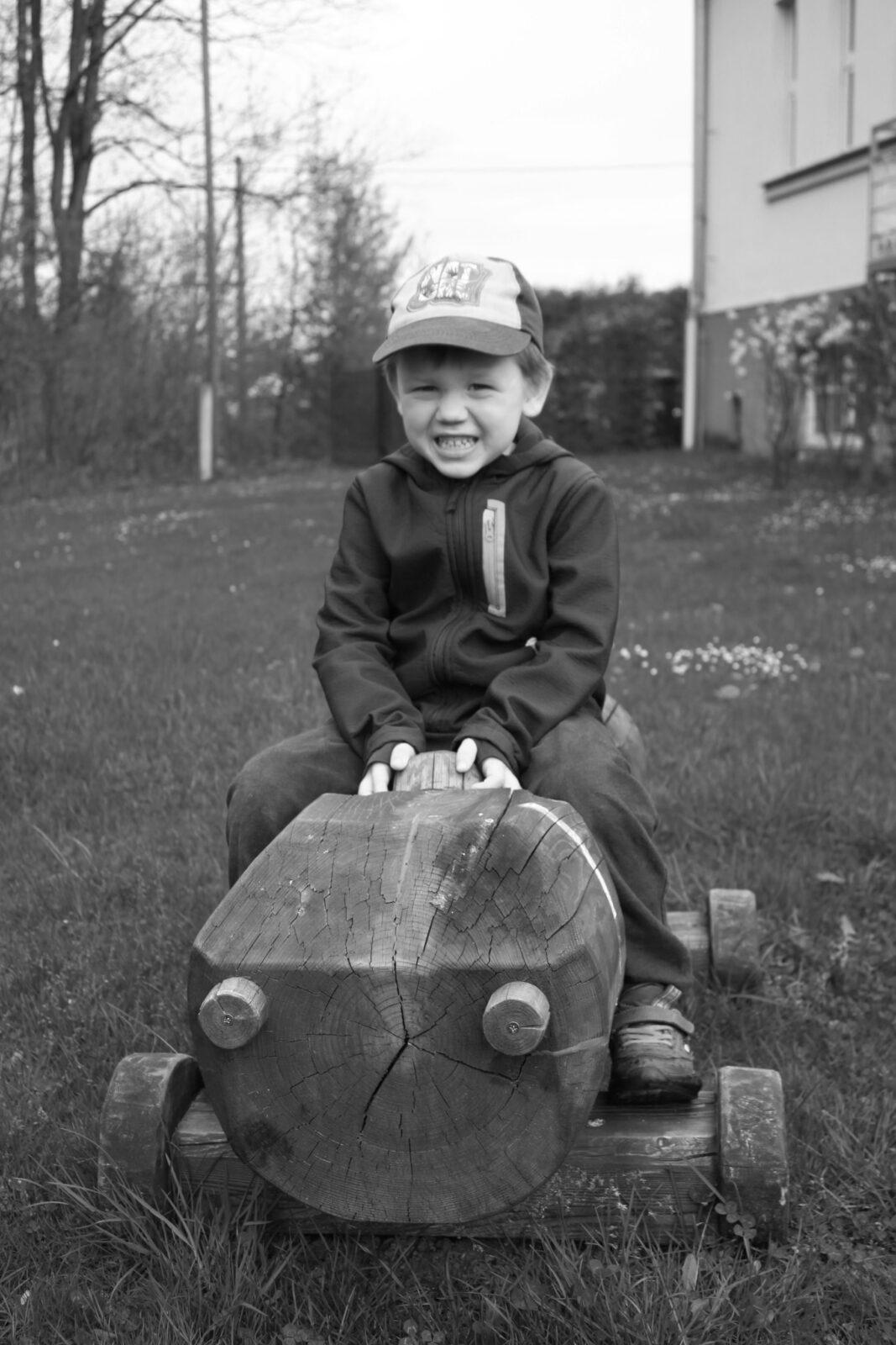 broučci:přípravy na den matek - 24