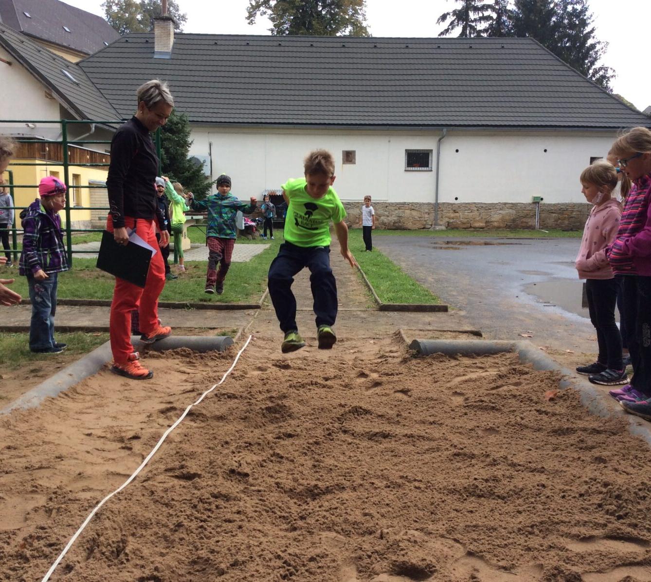 Soutěž ve skoku dalekém - Žabák - 44