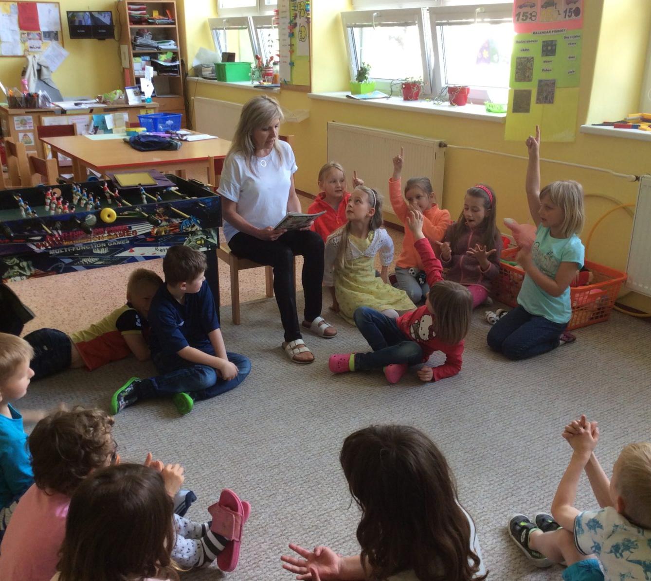 ,,ZLATÉ" RUČIČKY - svátek rukou - 2