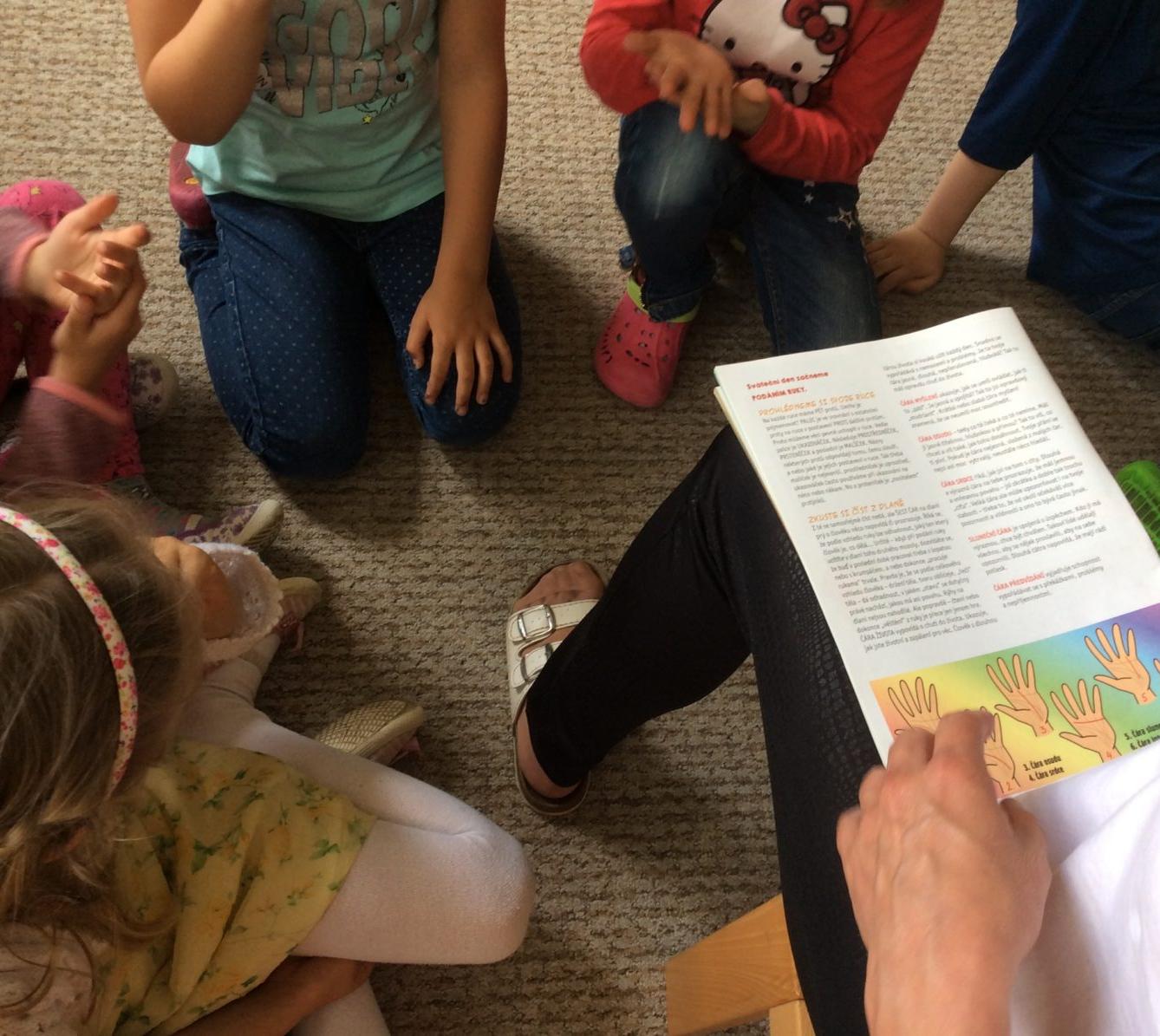 ,,ZLATÉ" RUČIČKY - svátek rukou - 4