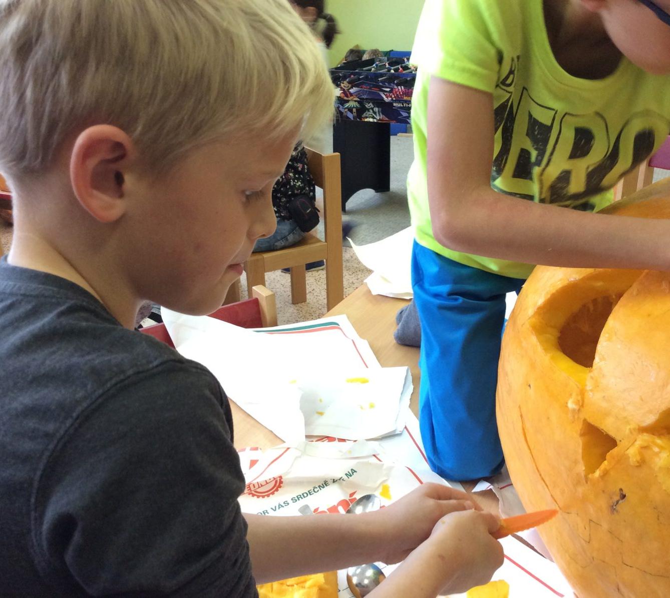 Listopad - II. oddělení a společná výzdoba - 8