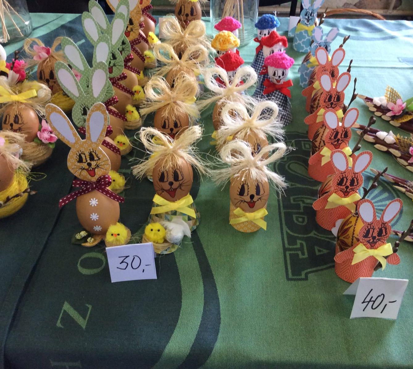 Družinka na "VELIKONOČNÍ VÝSTAVĚ" - 13