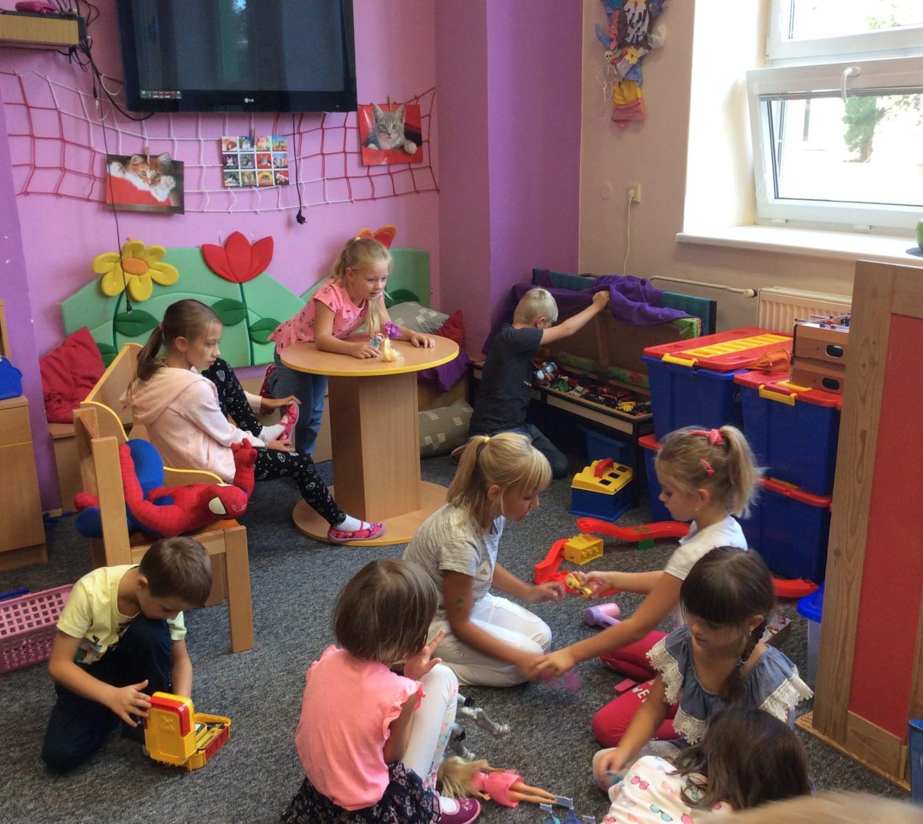 II. oddělení přivítalo prvňáčky ve družince - 6