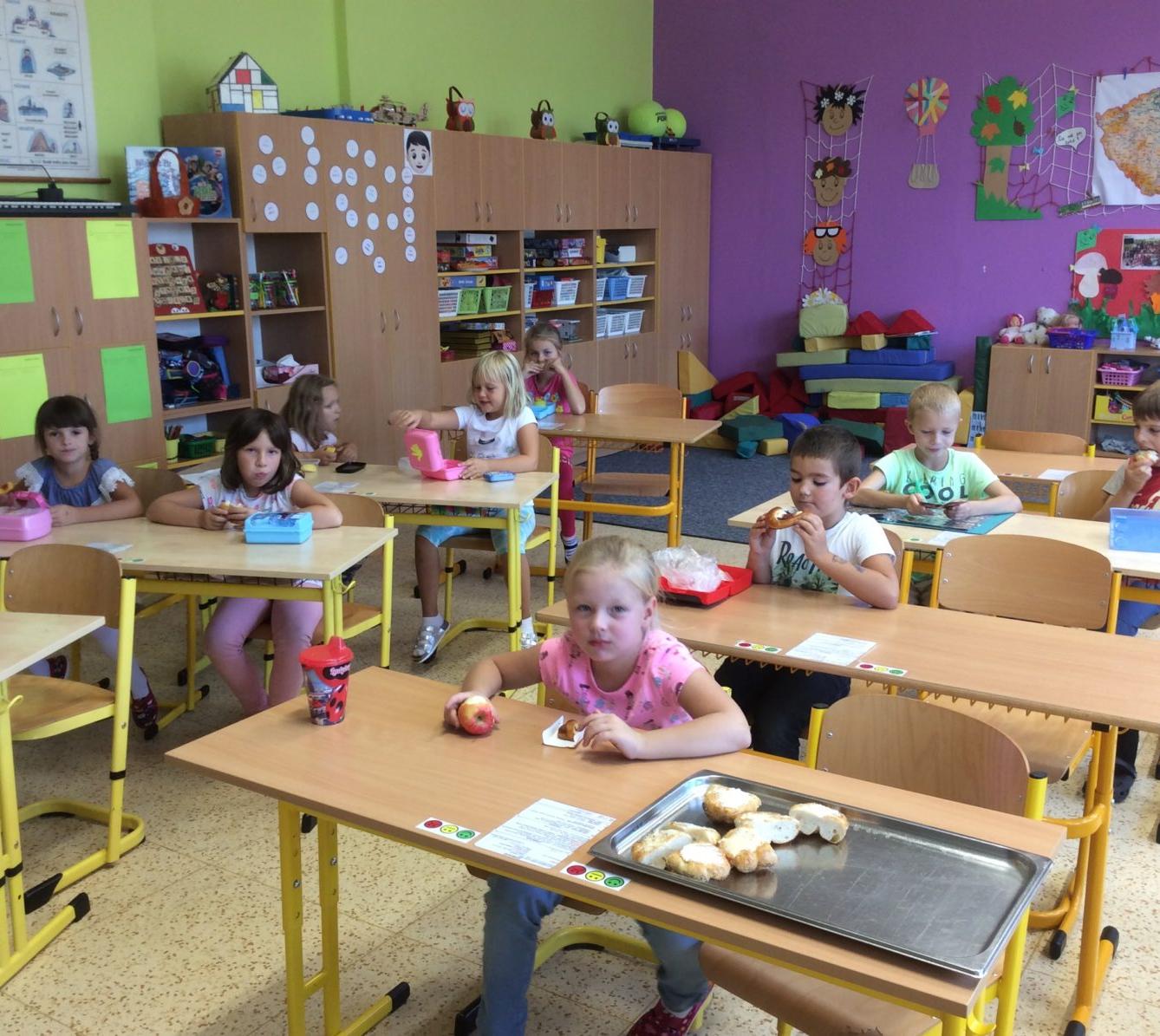 II. oddělení přivítalo prvňáčky ve družince - 11