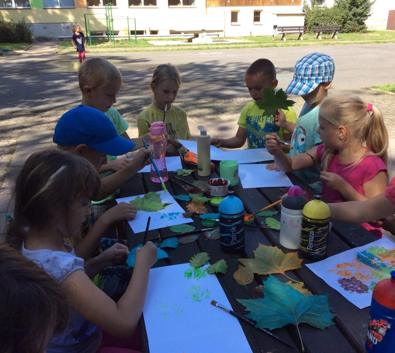 II. oddělení přivítalo prvňáčky ve družince - 24