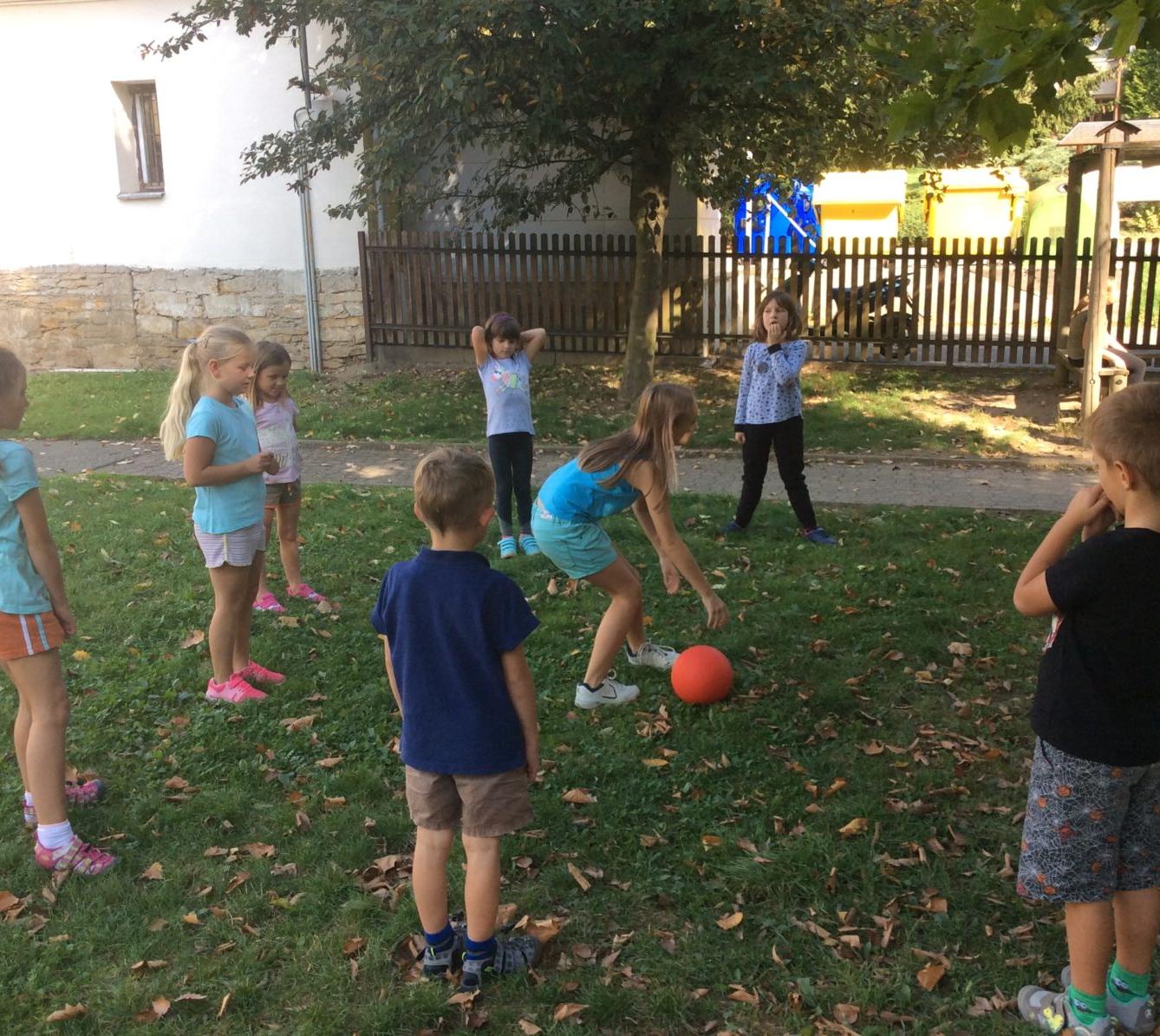 II. oddělení přivítalo prvňáčky ve družince - 32