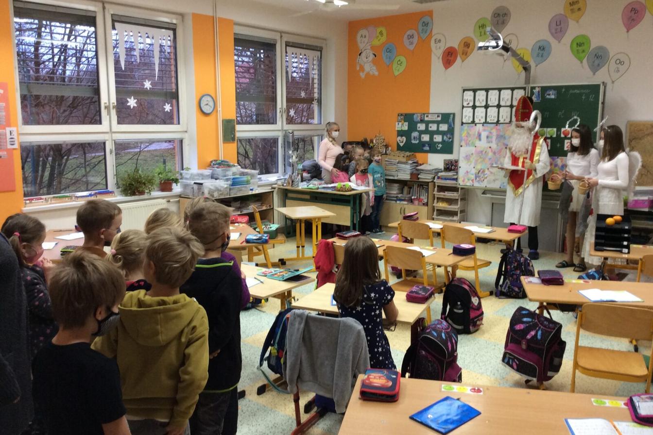 Mikuláš, andělé a čerti na 1. stupni