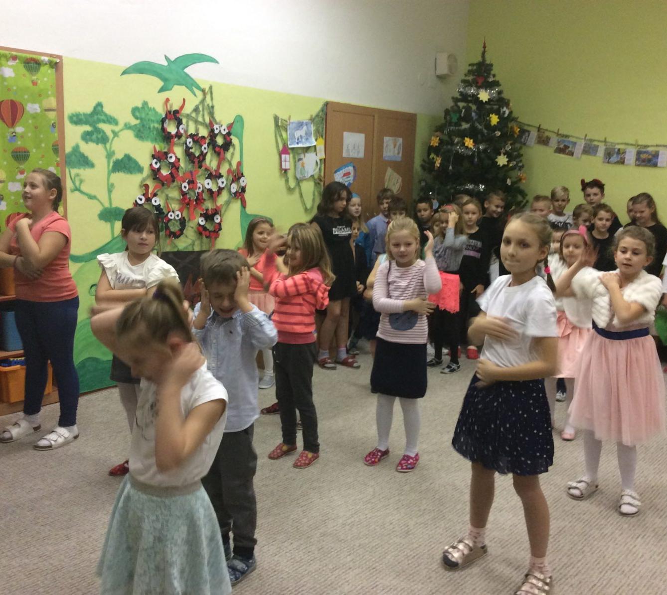 VÁNOČNÍ BESÍDKA PRO RODIČE - 21