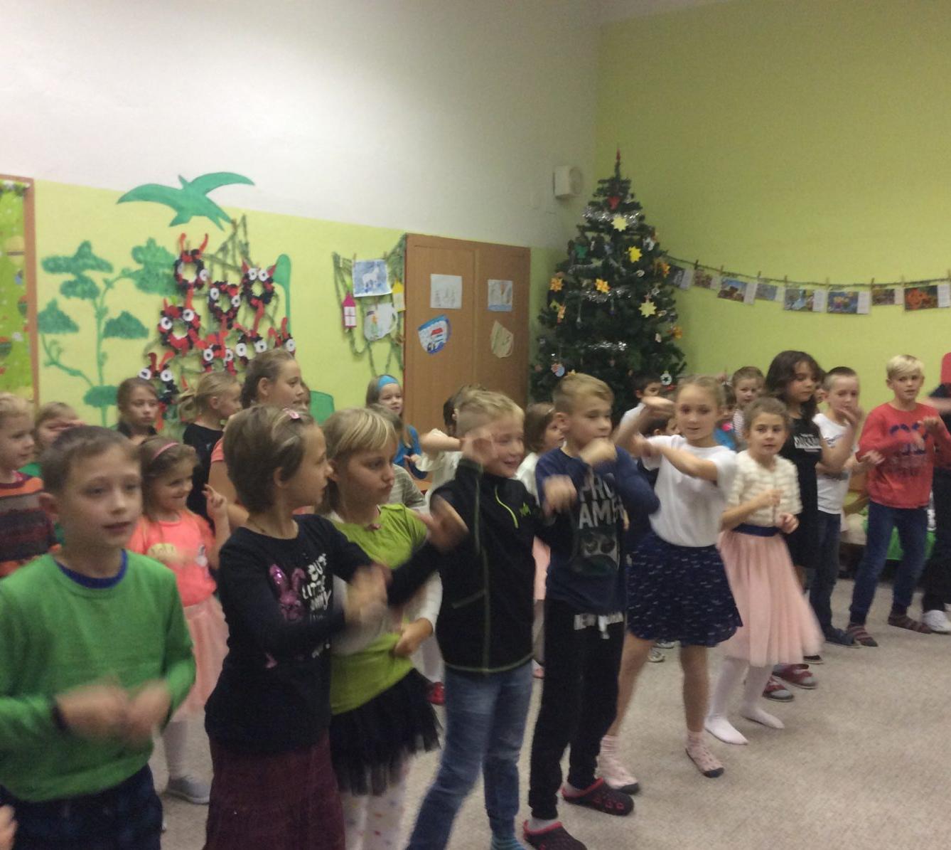 VÁNOČNÍ BESÍDKA PRO RODIČE - 72