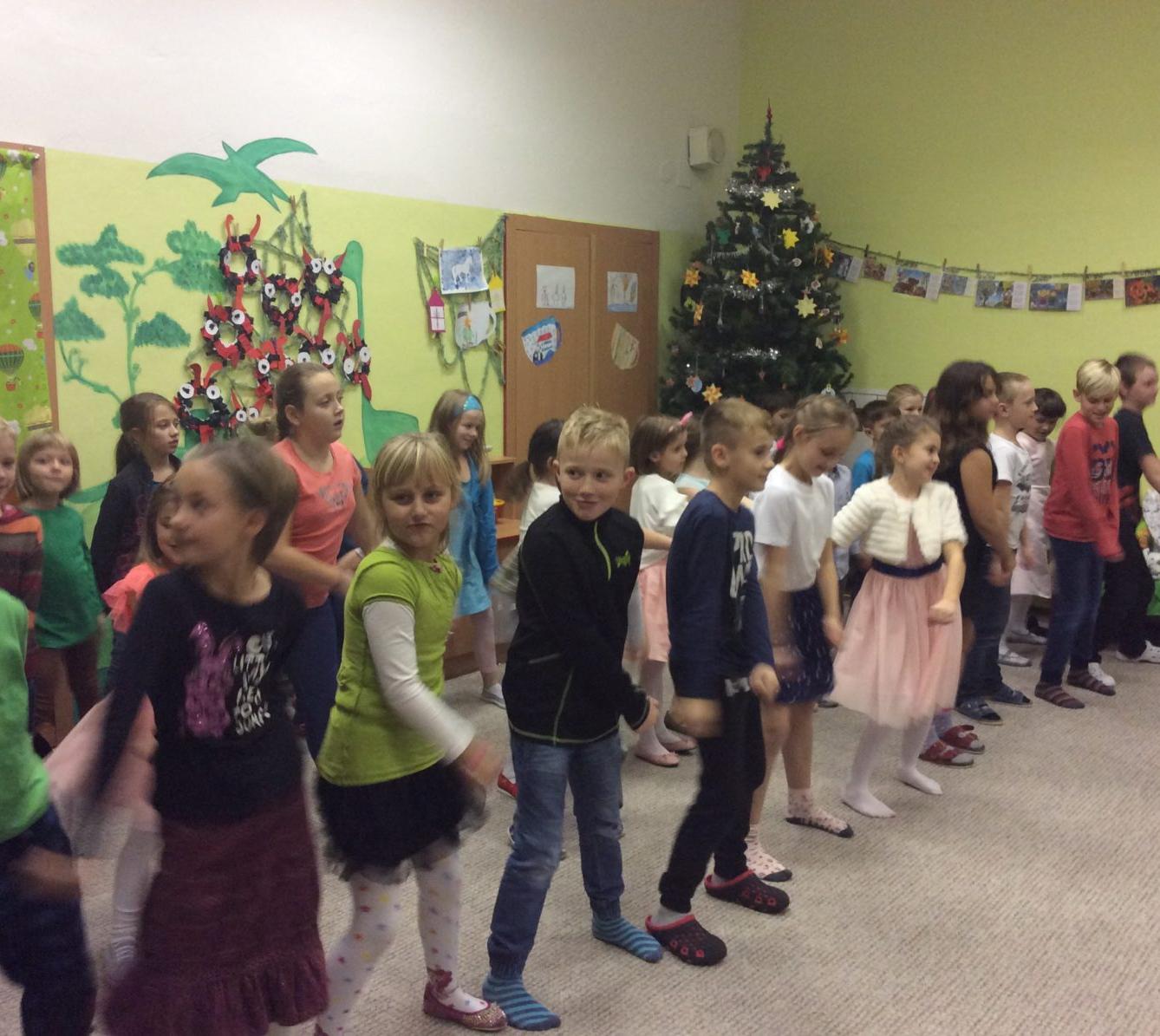 VÁNOČNÍ BESÍDKA PRO RODIČE - 76