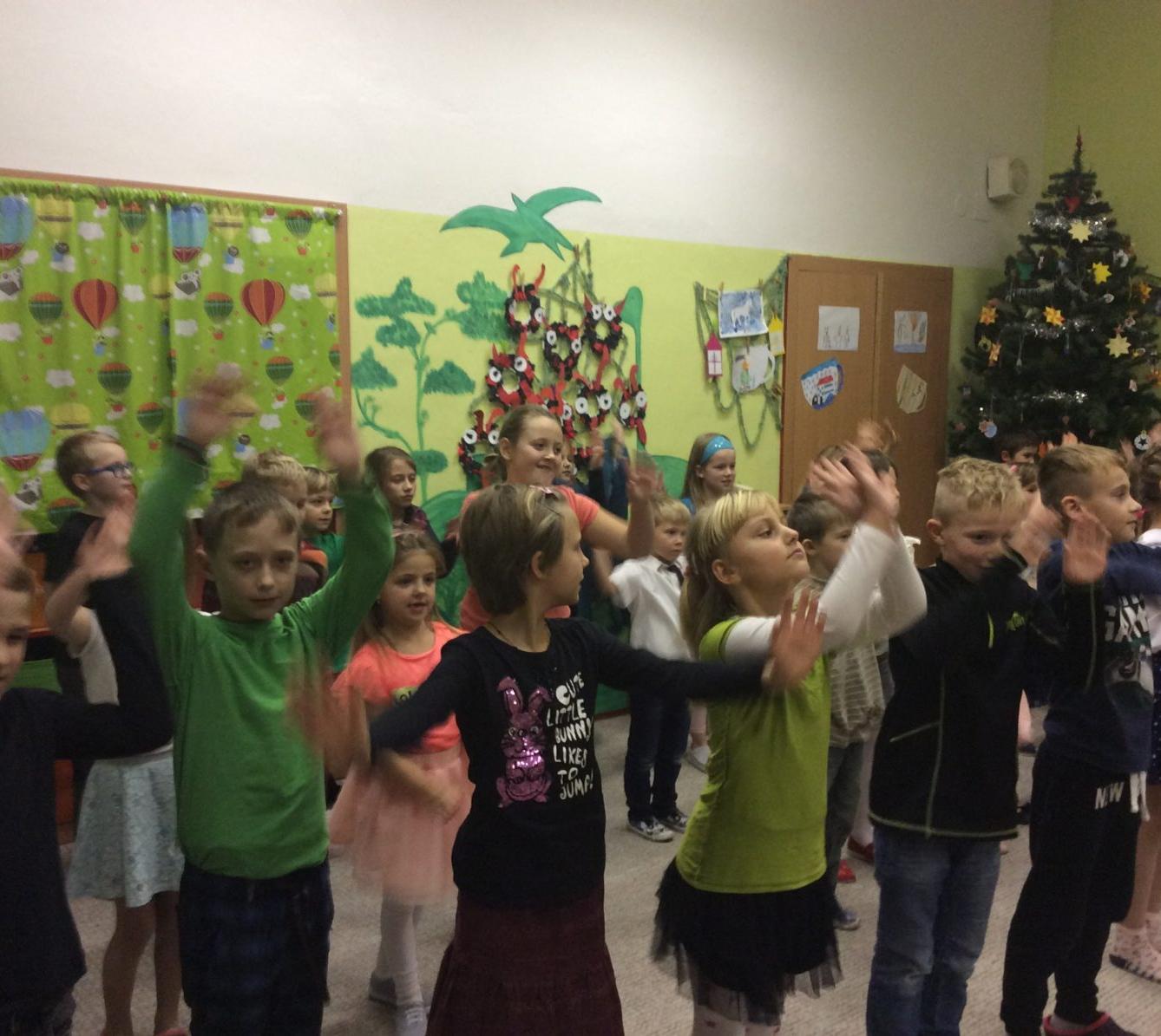 VÁNOČNÍ BESÍDKA PRO RODIČE - 81