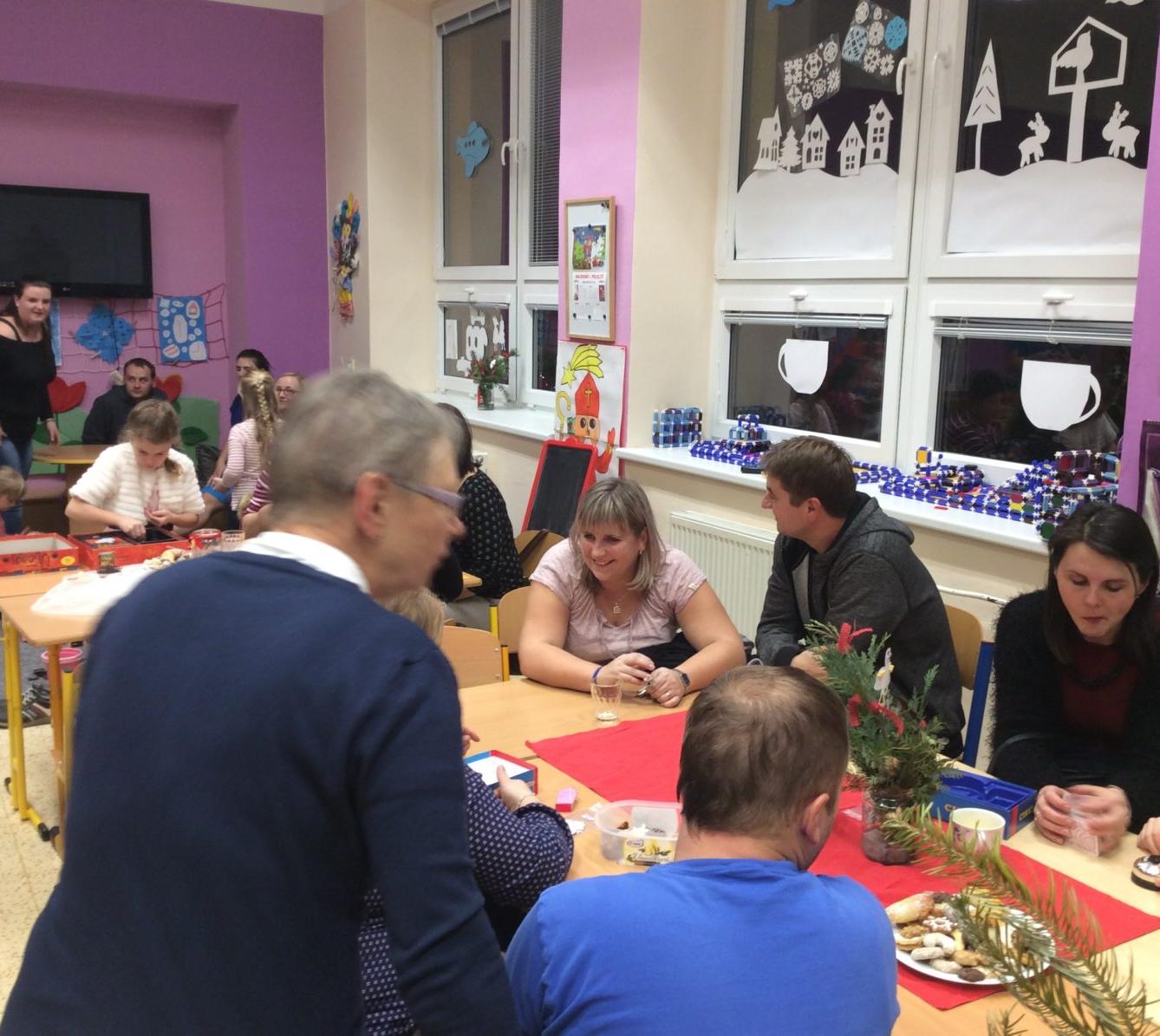 VÁNOČNÍ BESÍDKA PRO RODIČE - 85