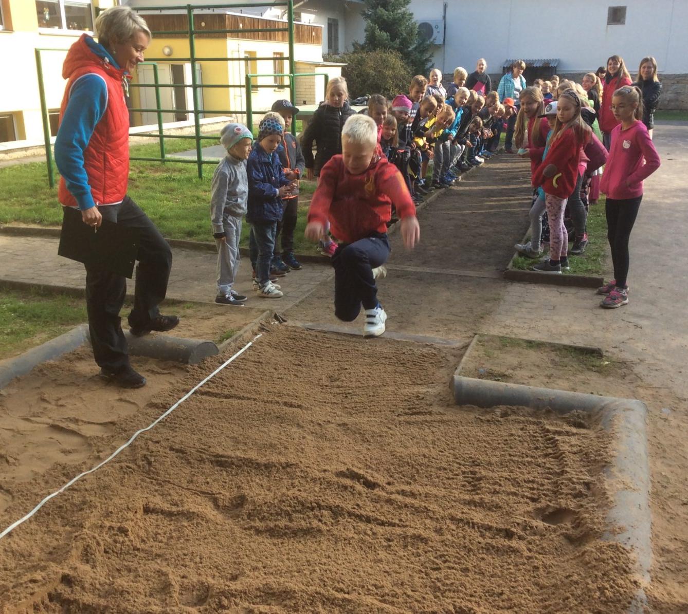 Žabák na 1. stupni - 7