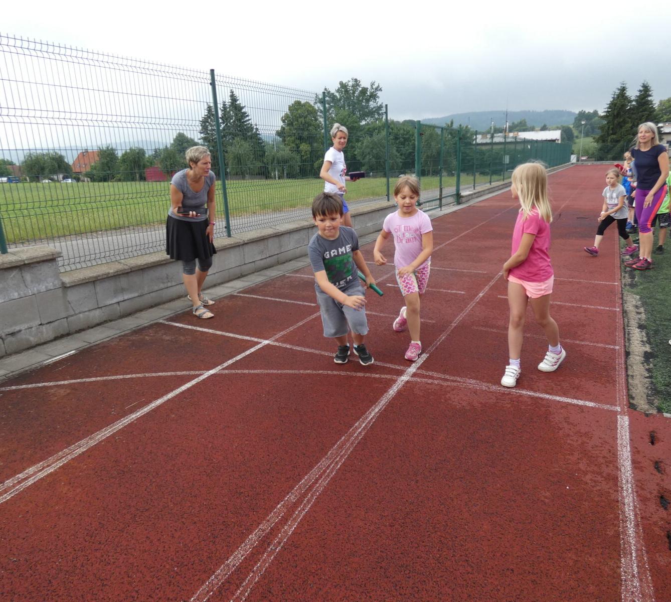 Štafetové běhy 1. stupně - 4