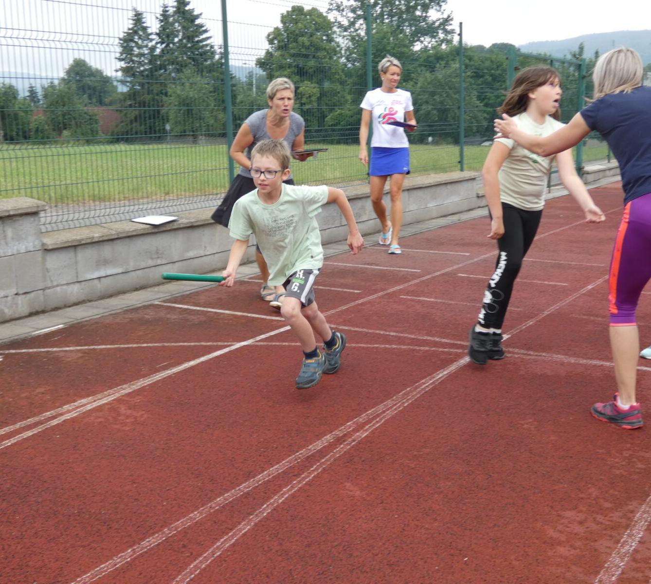 Štafetové běhy 1. stupně - 17