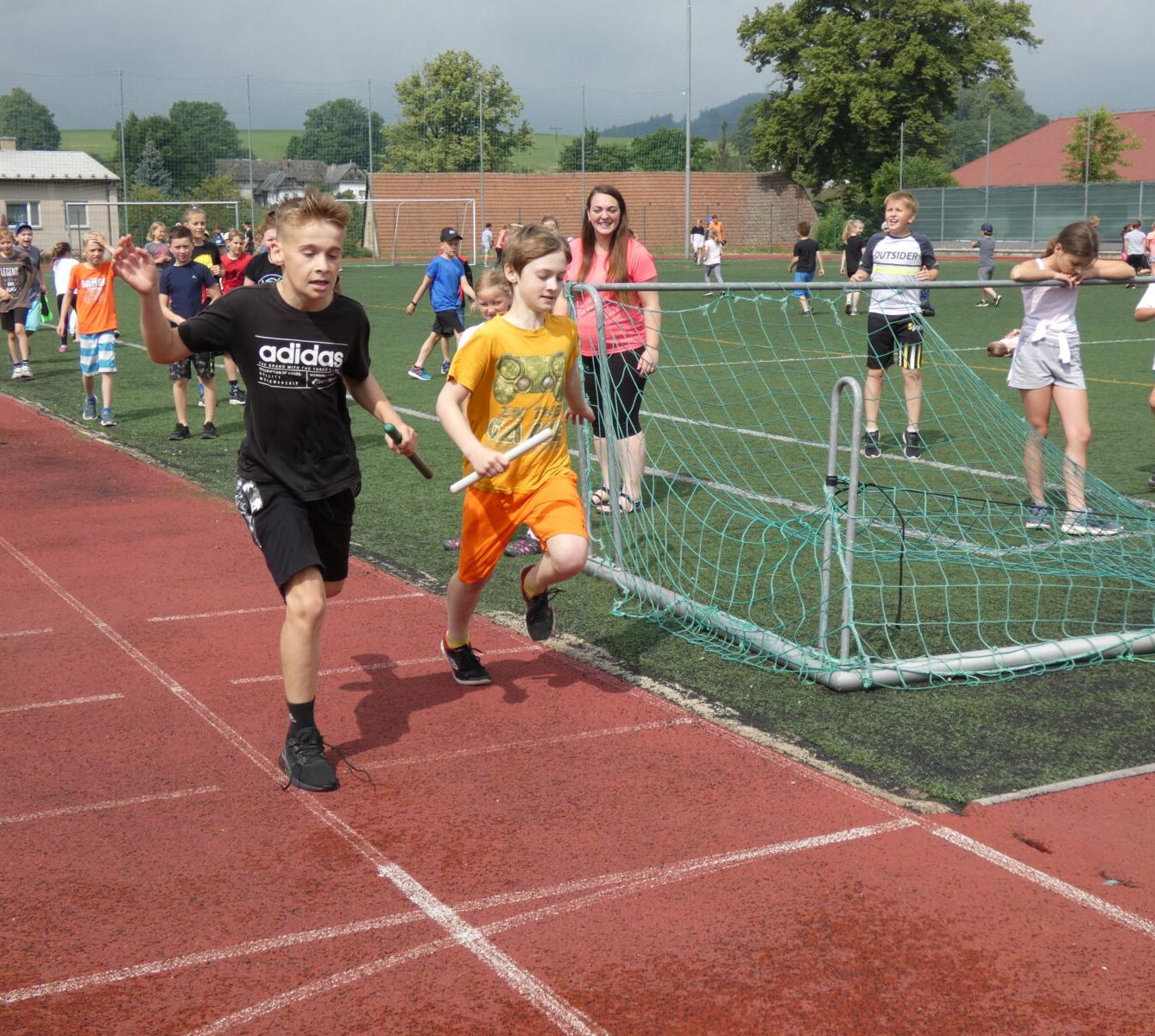 Štafetové běhy 1. stupně - 25