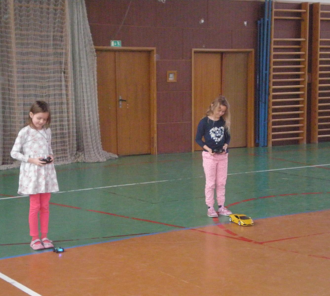 Závody aut-2. třída - 6