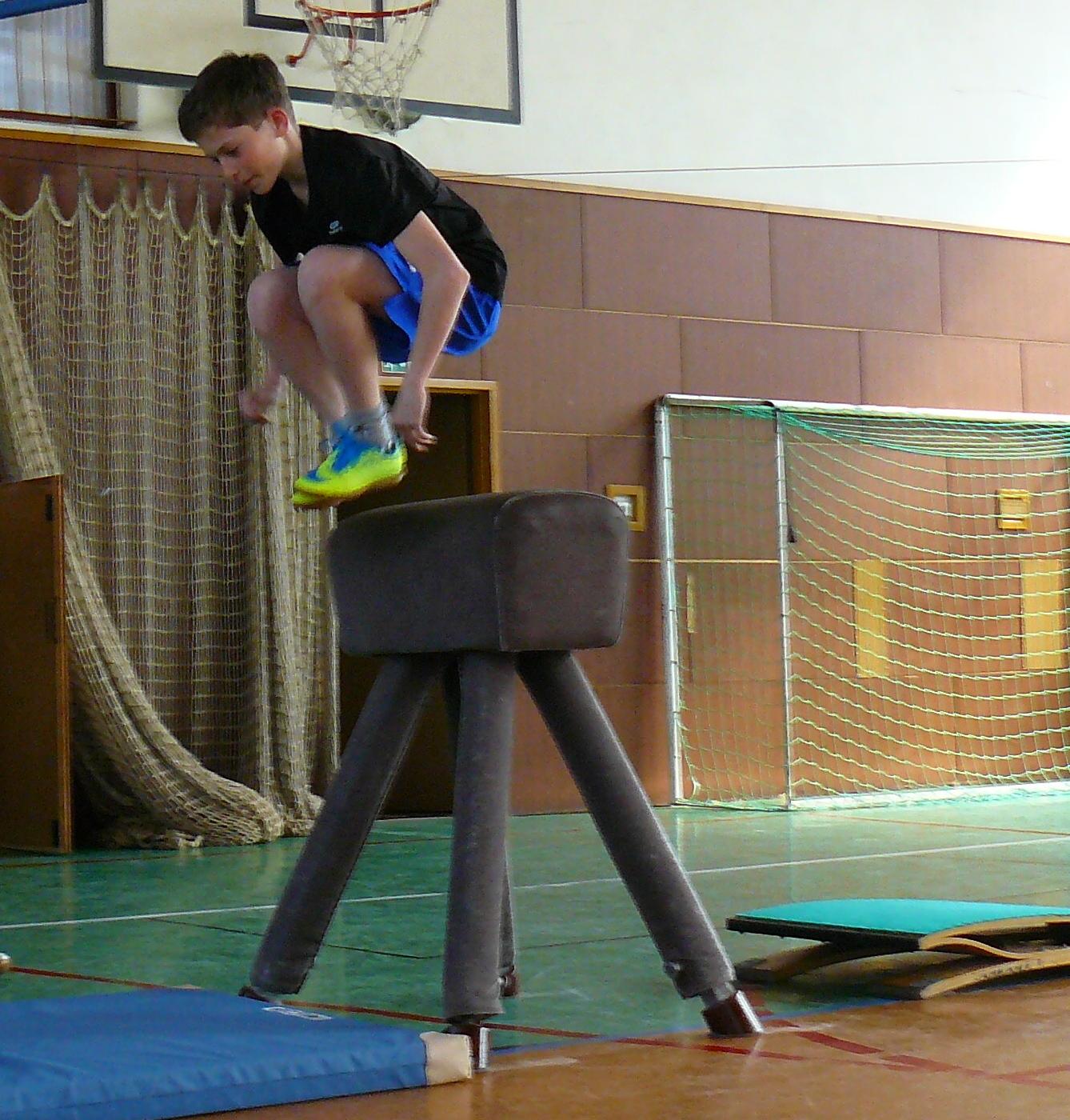 XVII. ročník školního kola SPORTOVNÍ GYMNASTIKY - 18