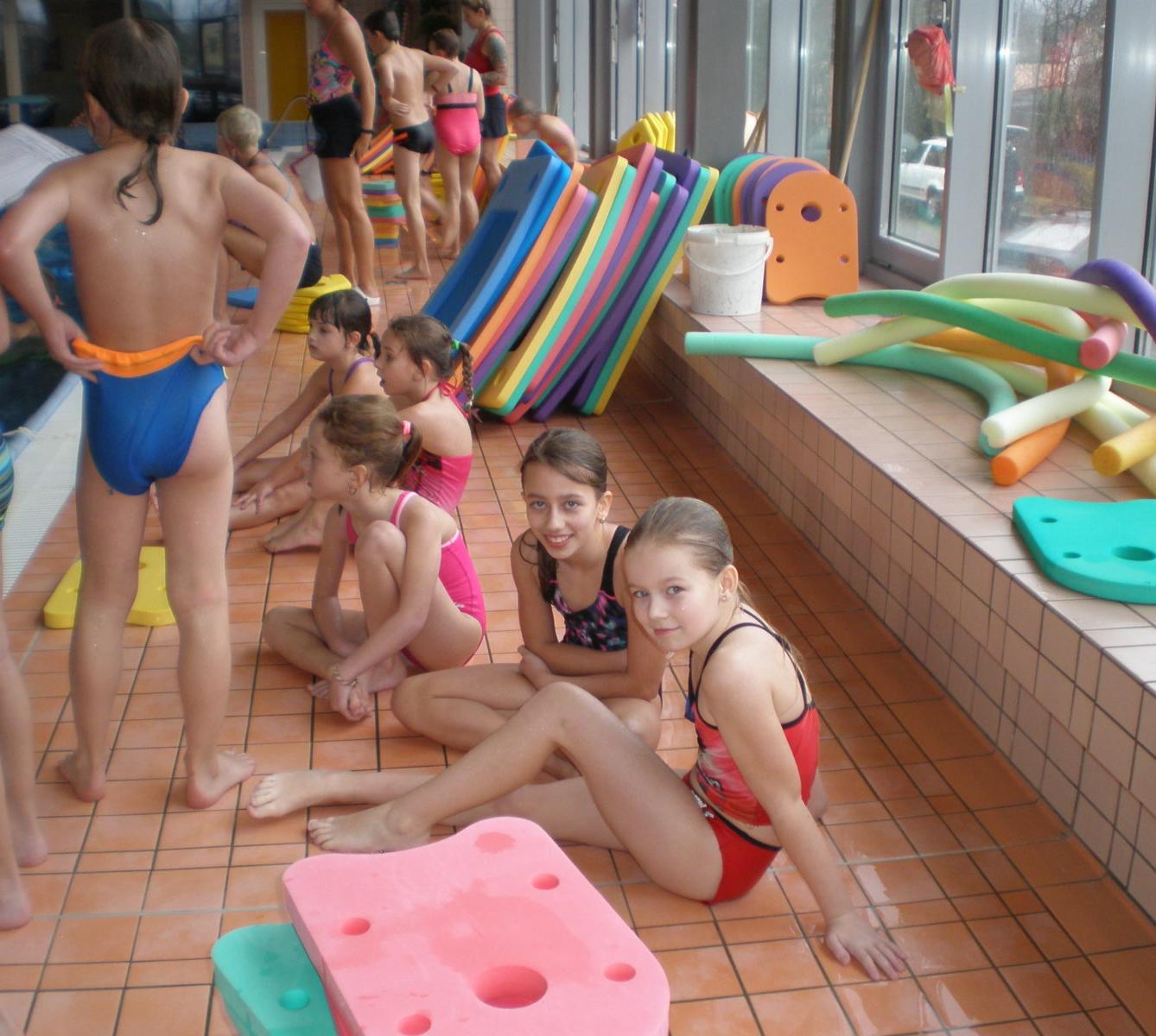 Zahájení plavecké výuky ve 2. a 3. třídě - 2