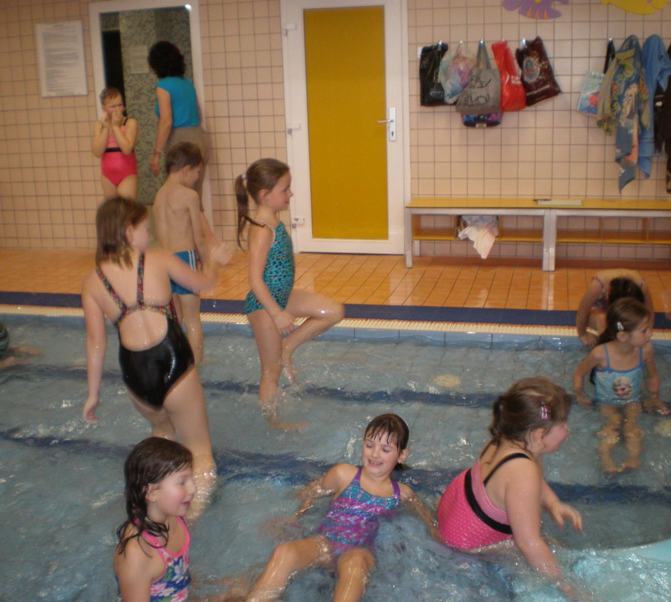 Zahájení plavecké výuky ve 2. a 3. třídě - 7