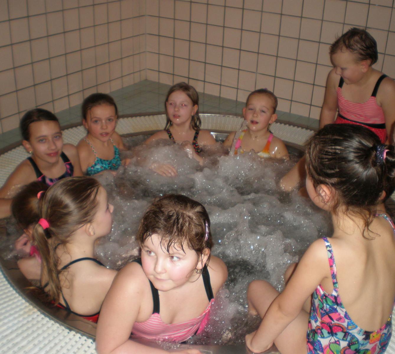 Zahájení plavecké výuky ve 2. a 3. třídě - 8