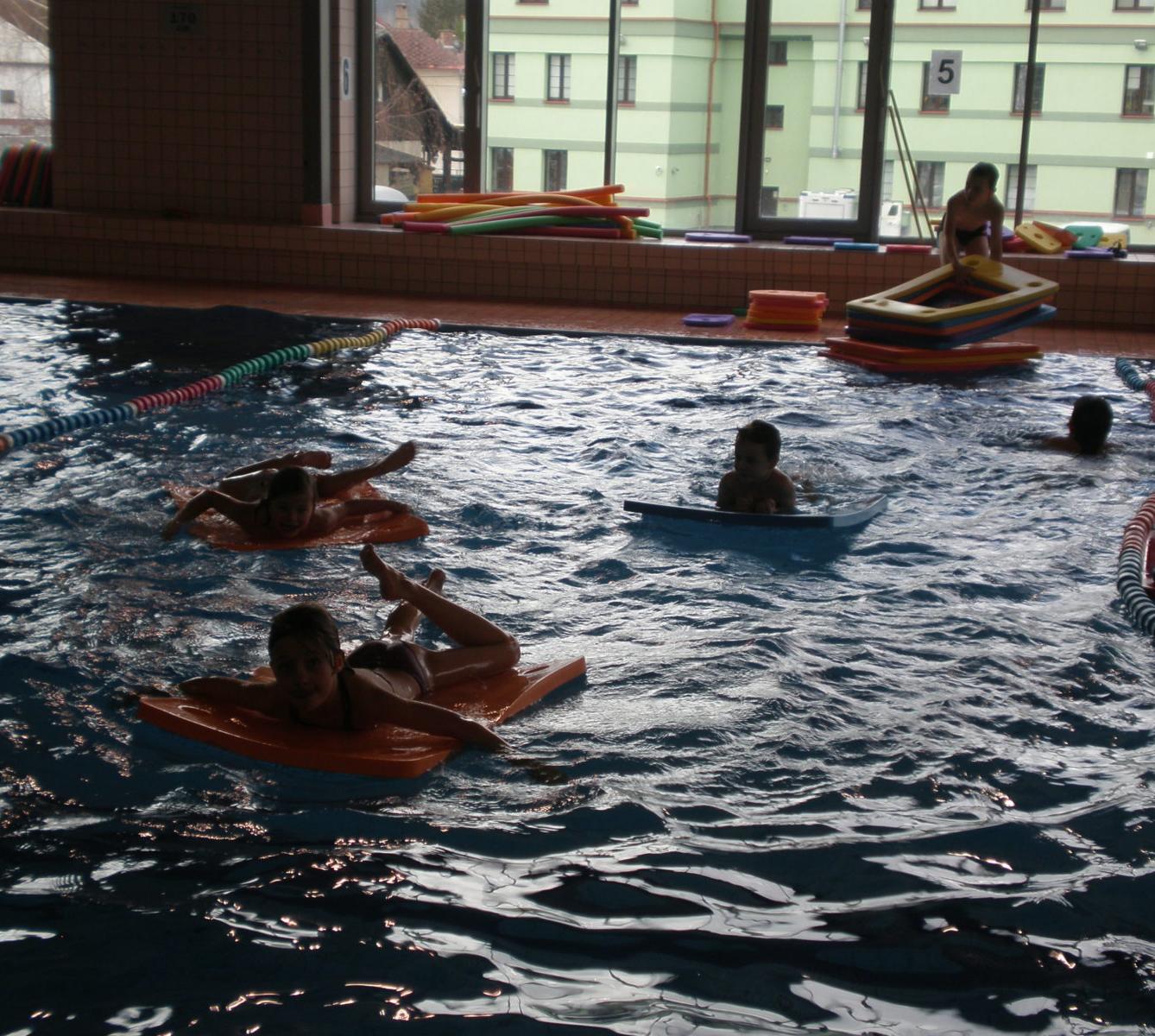 Zahájení plaveckého výcviku 1. a 2. třídy - 14