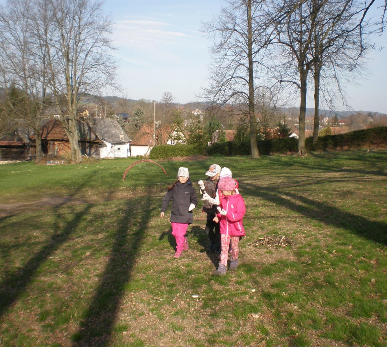 Akce "Ukliďme Česko-ukliďme Libchavy" na 1. stupni - 17