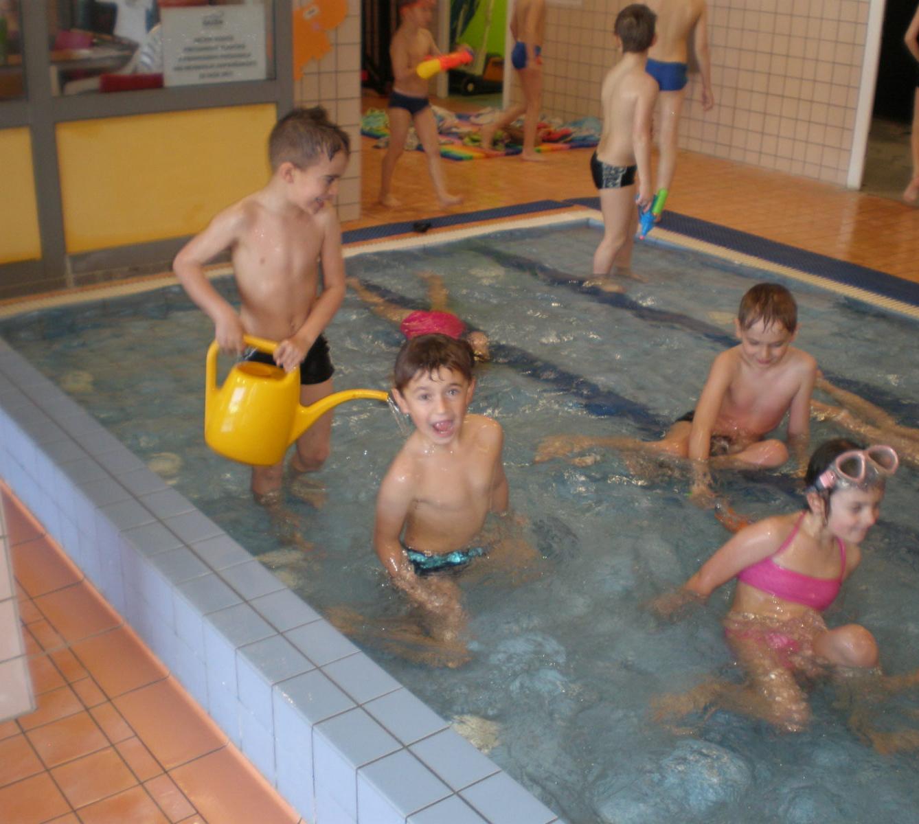 Ukončení plaveckého výcviku 1. a 2. třídy - 13