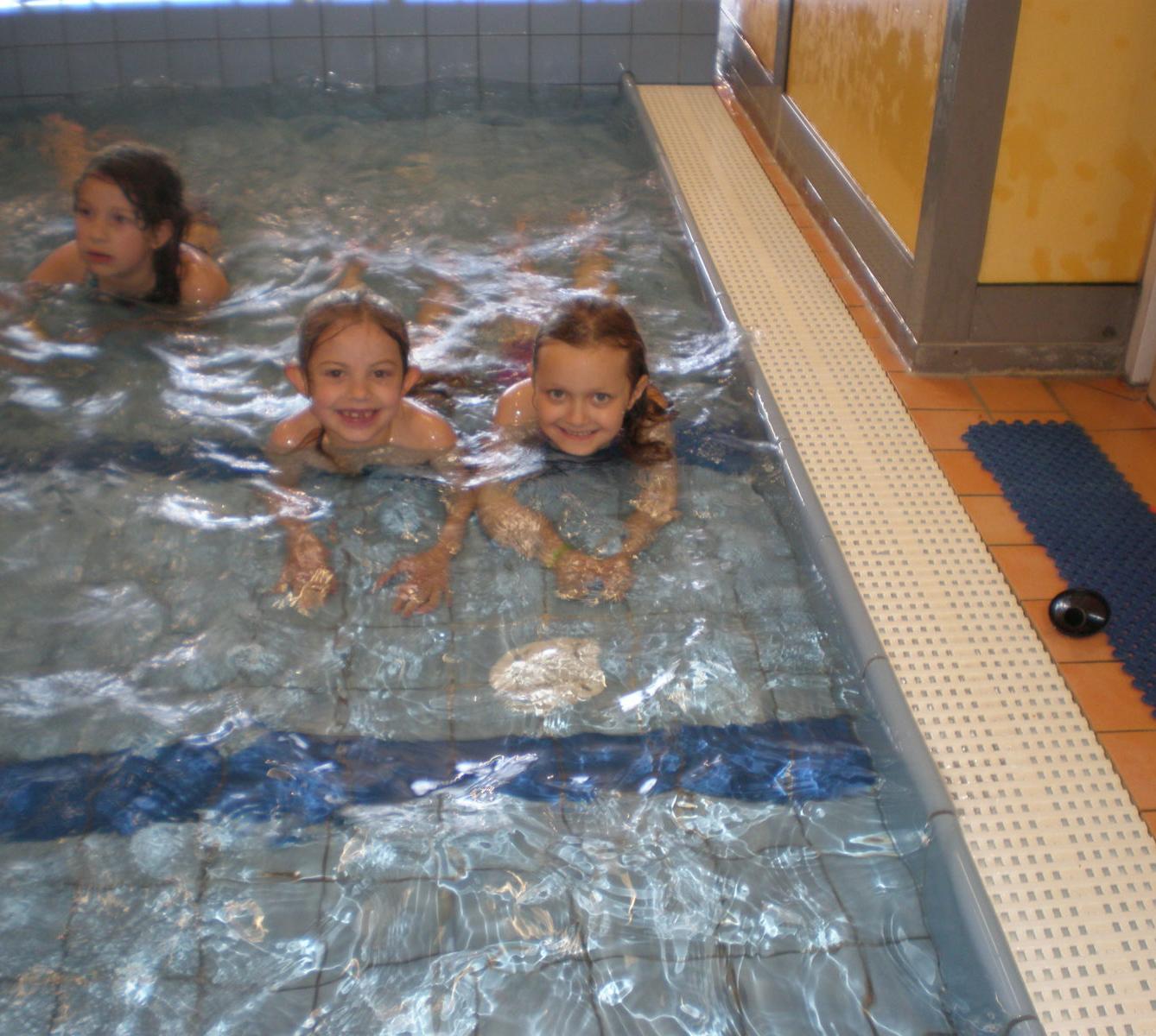 Ukončení plaveckého výcviku 1. a 2. třídy - 17