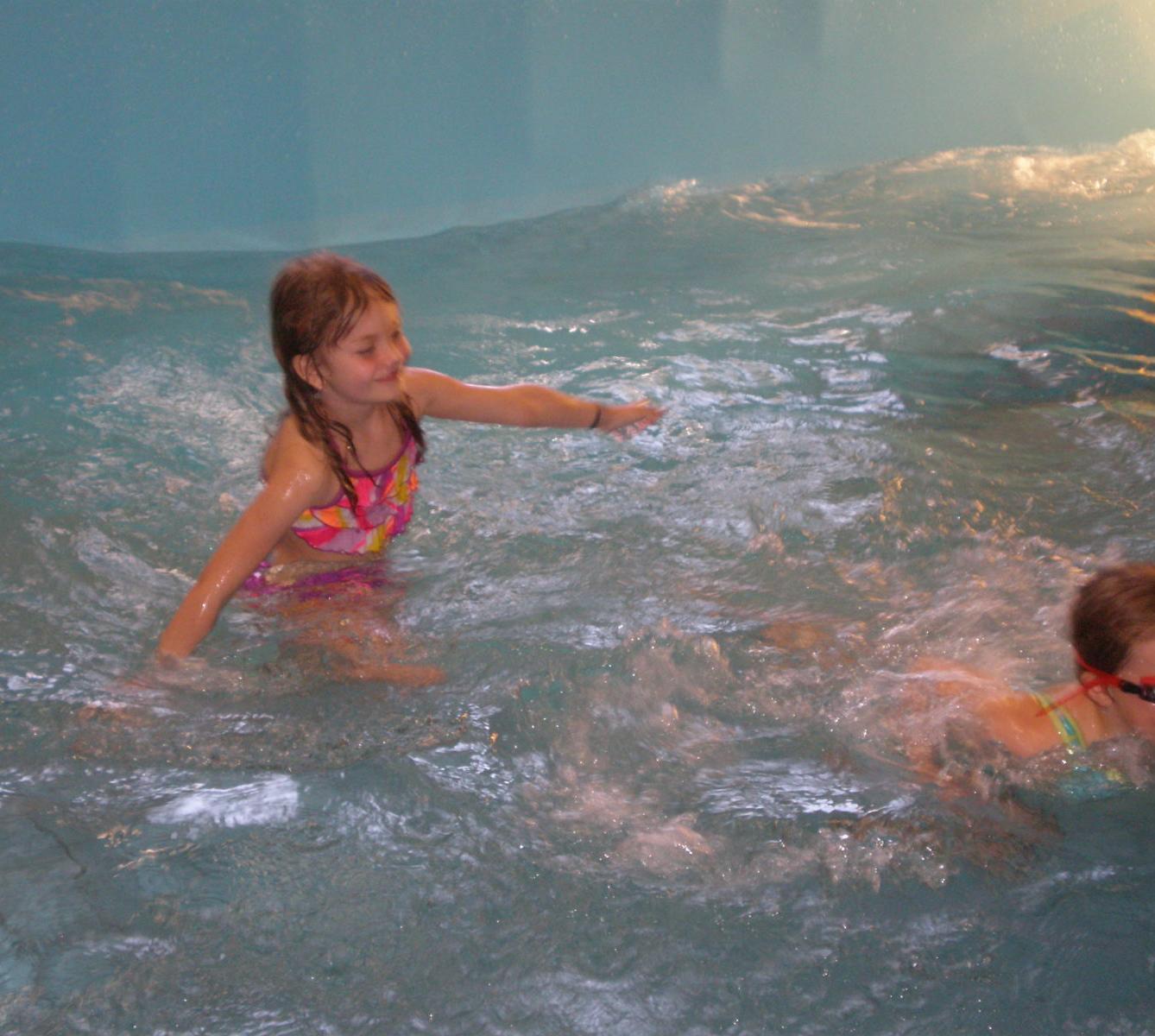 Ukončení plaveckého výcviku 1. a 2. třídy - 25